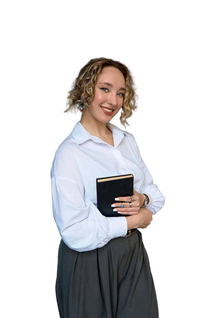 Диана Ворожцова с книгой
